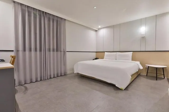 Busan Guseodong Hotel Button 0*,  대한민국